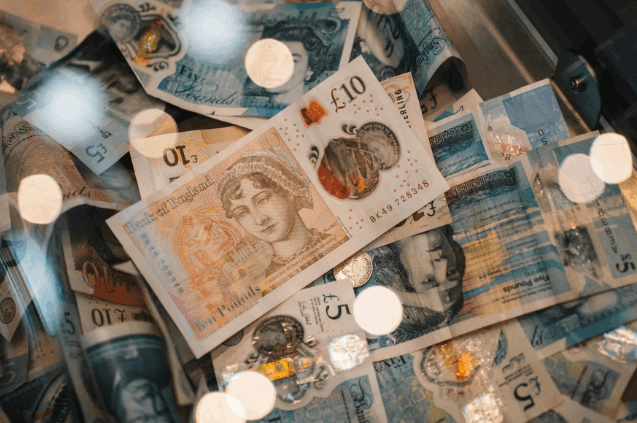 How much Universal Credit will I get if I earn 1000 a month