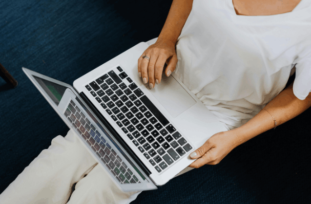 How to update or change your information to receive Universal Credit