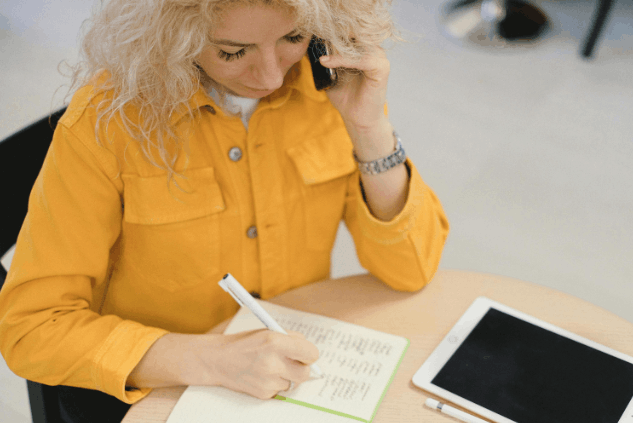 What are the best times to call the Universal Credit helpline