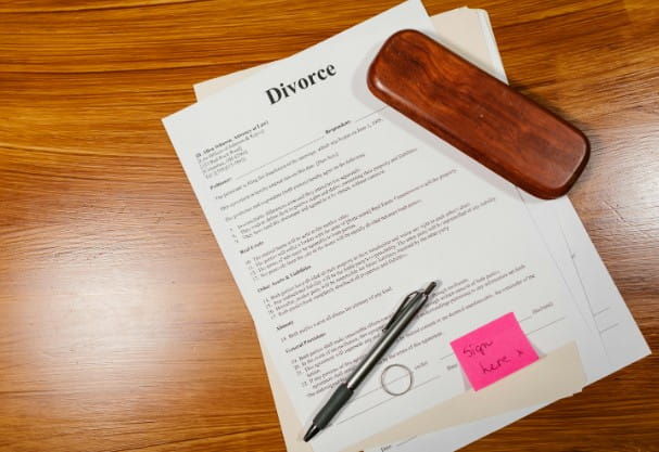 What percentage of marriages end in divorce in the UK? 
