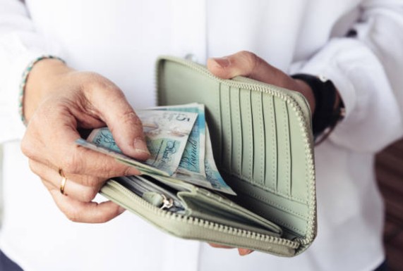 Bank Holiday Early Benefit Payments DWP Rules