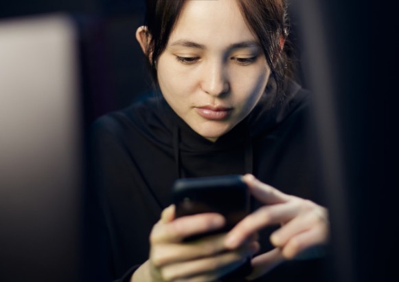 Is It Safe to Answer the Call from 03332029470