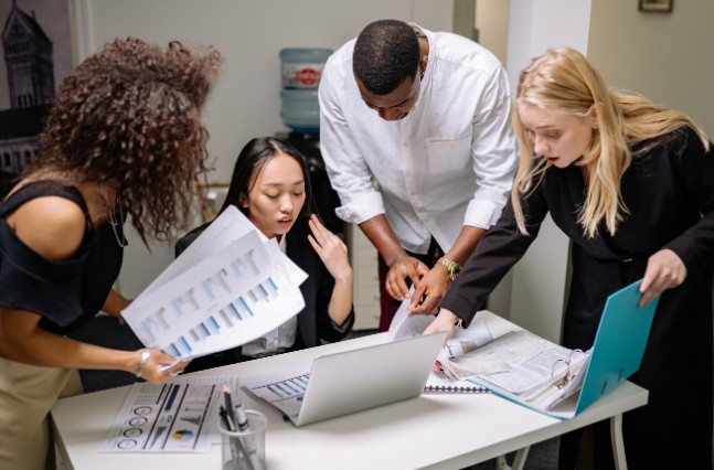 Common Struggles of SMEs Without an HR System