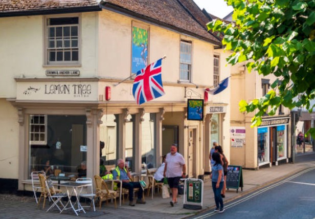 What UK government support and grants exist for local small businesses