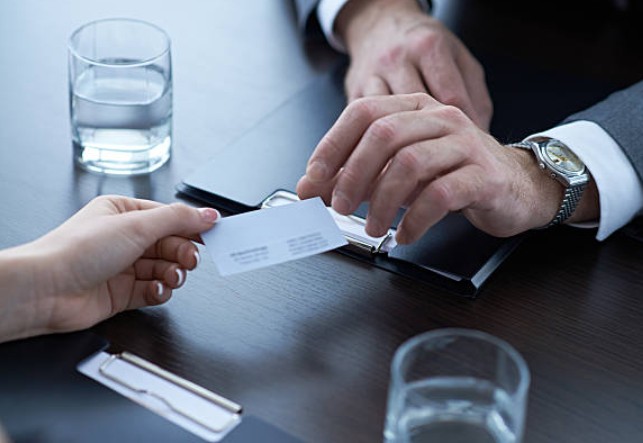 What are the Business Card Size Specs UK