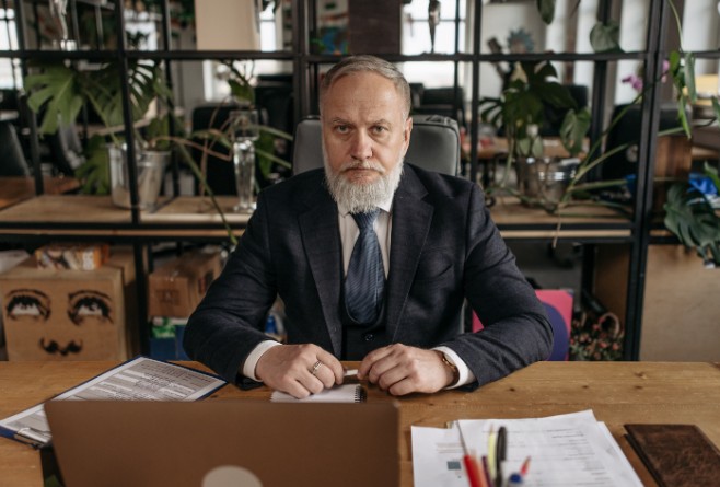 Who Needs to Complete UK Companies House Identity Verification