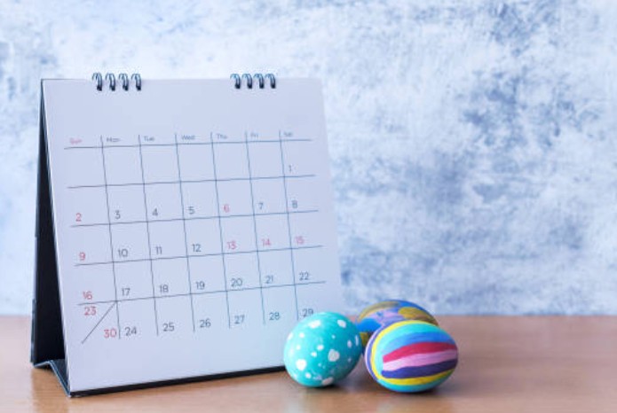 major seasonal breaks and Easter dates in 2026