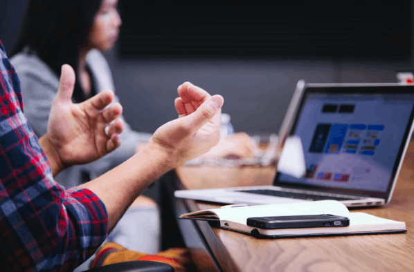 What Factors Should an SME Check Before Choosing a Digital Marketing Agency