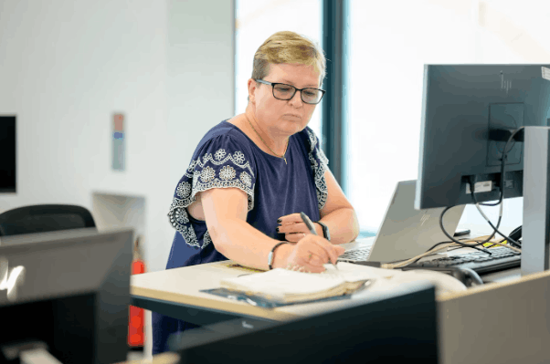 what does a bookkeeper do